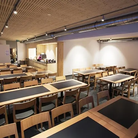 Sport- Und Don Bosco 酒店 *